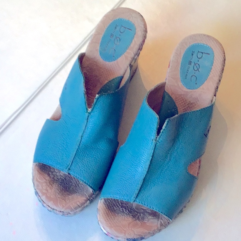 Boc wedge sandal
